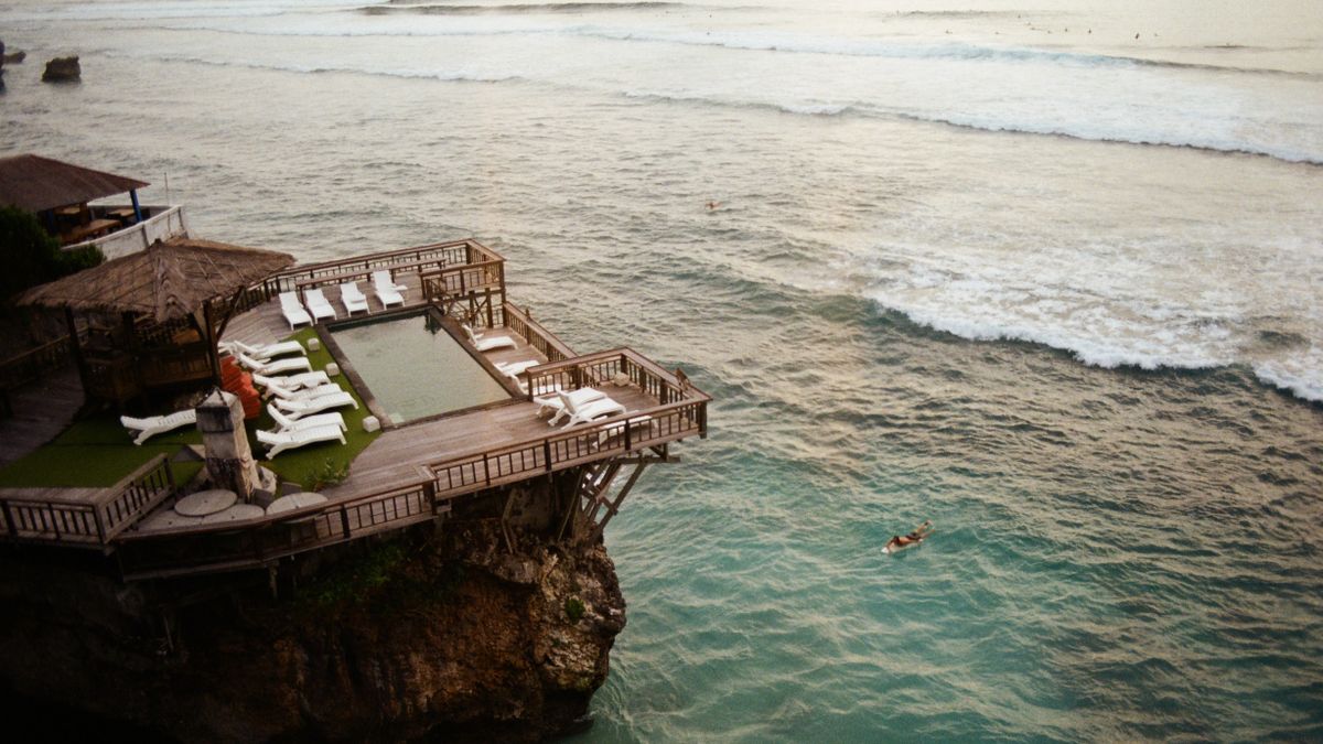 Villa Jungle Spring Bali: Menginap Dekat Hutan dan Mata Air